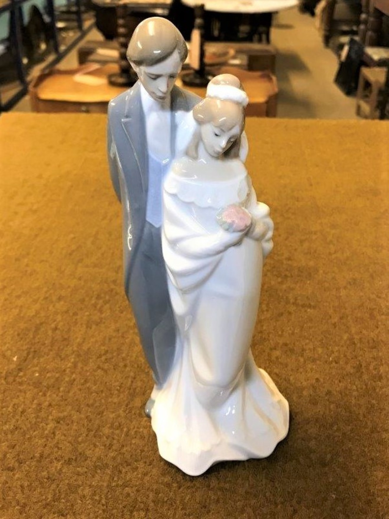 Nao by Lladro Figurine ' Love Always '