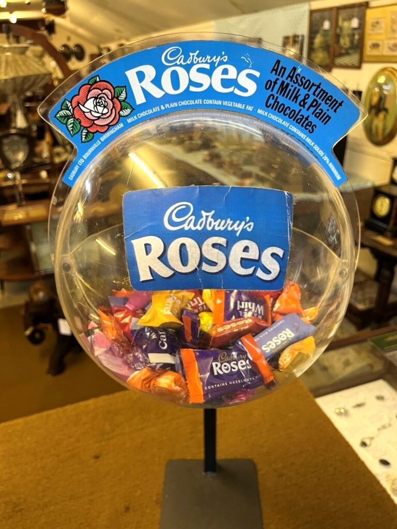Vintage Cadburys Roses Chocolates Counter Top Advertising Display