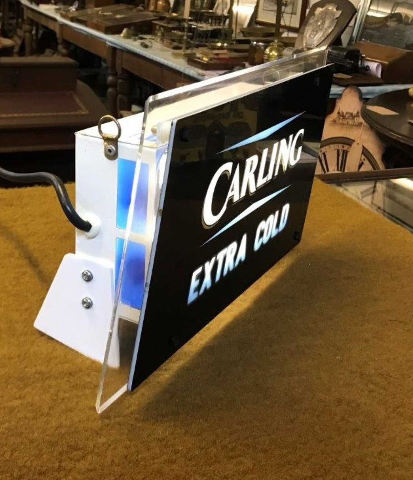 Vintage Carling Extra Cold Illuminated Bar Sign