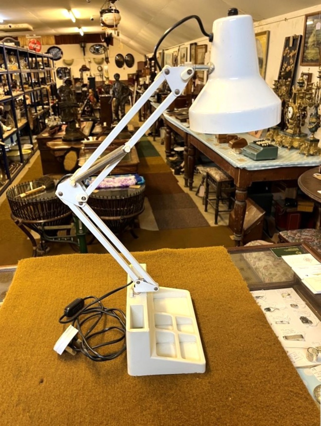 Vintage Articulated Lamp / Desk Tidy