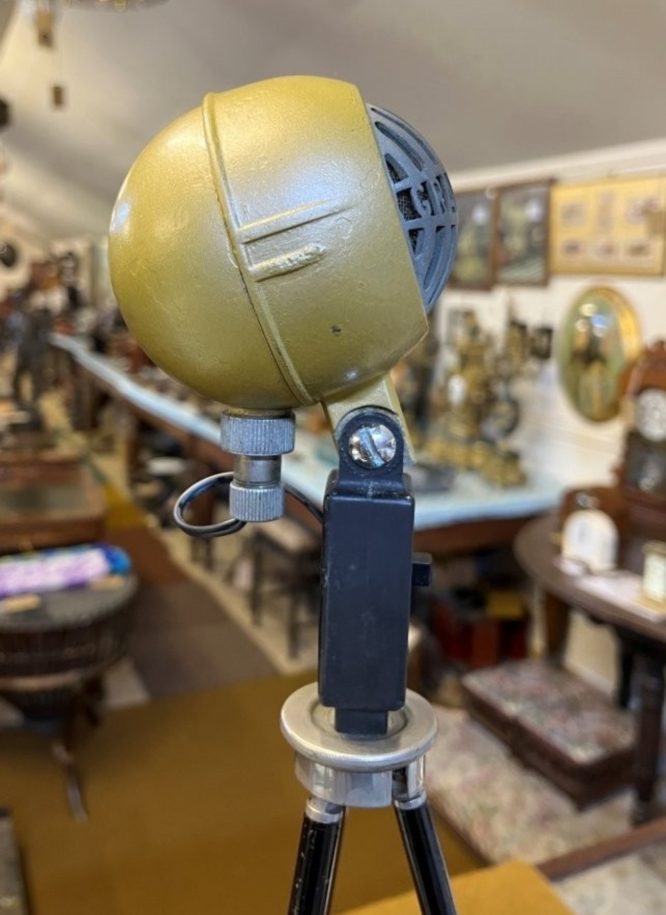 Vintage Grampian DPI Moving Coil Microphone on Extendable Tripod