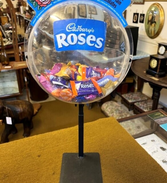 Vintage Cadburys Roses Chocolates Counter Top Advertising Display